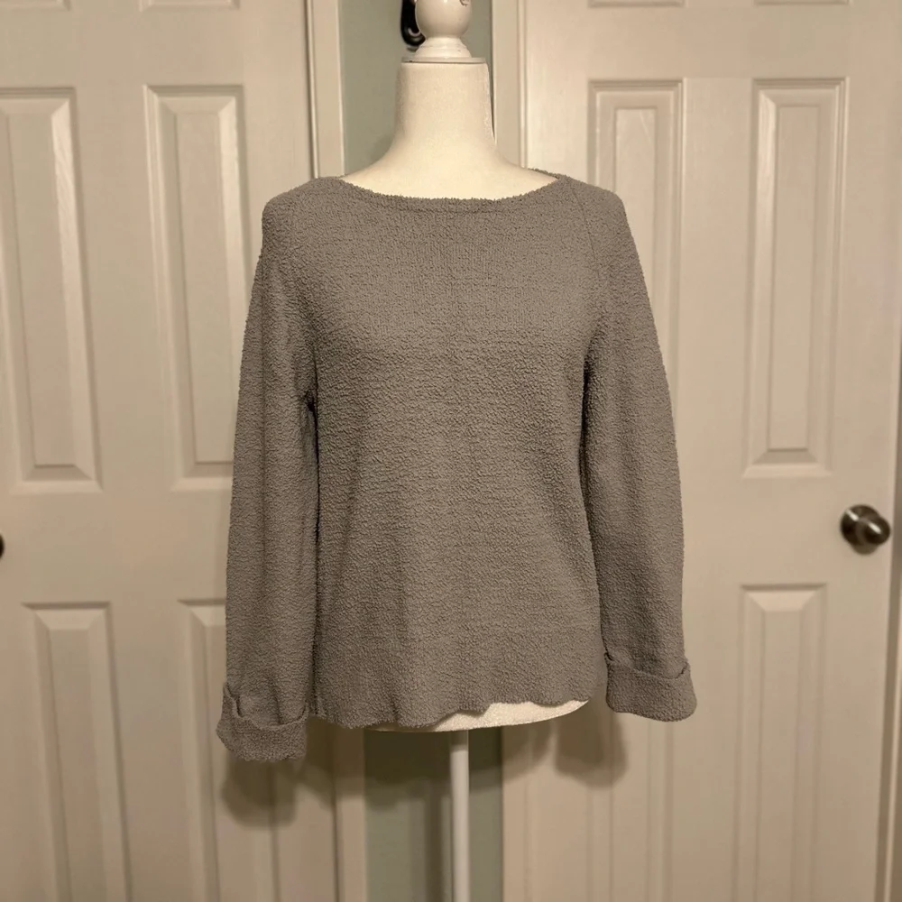All Row Gray Fuzzy Sweater Size Medium - Picture 2 of 5